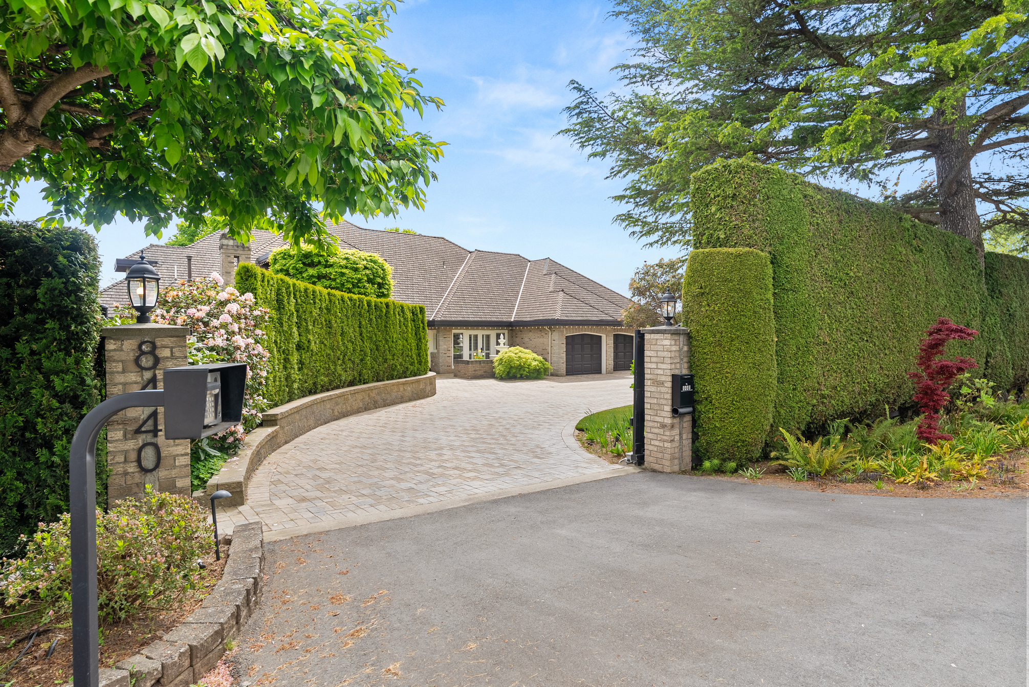 8440 Steveston Highway property photo 1